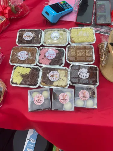 Faça o seu pedido do bolo, aniversário, todos os tipos