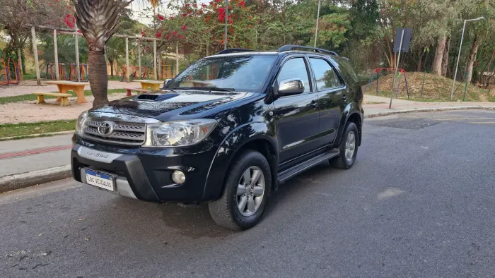 Toyota Hilux SW4 SRV D4-d 4X4 3.0 TDI Dies. AUT 2009