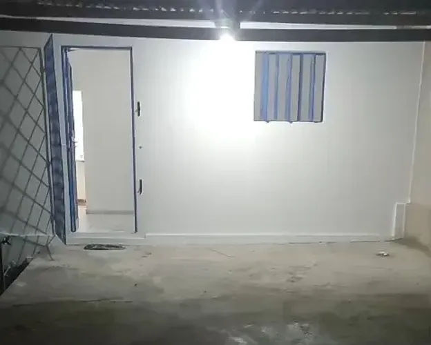 Casa com grande espaço de terreno na travessa mirante das dunas