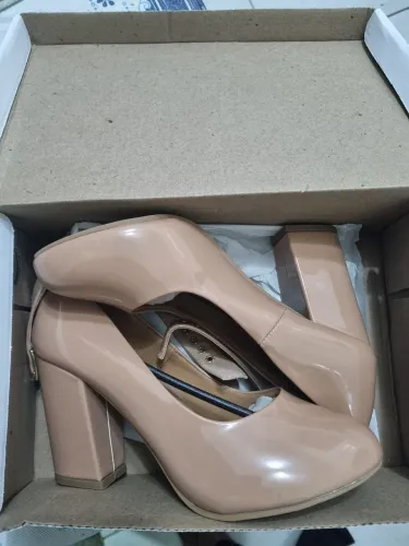 Scarpin Griffe Salto Alto 