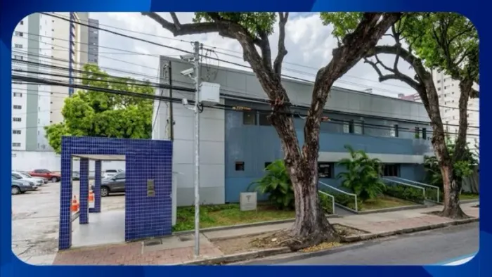 PRÉDIO COMERCIAL - Avenida Visconde de Albuquerque, nº 668, Madalena, Recife/PE, Área de 4