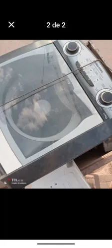 Máquina de lavar com defeito na placa