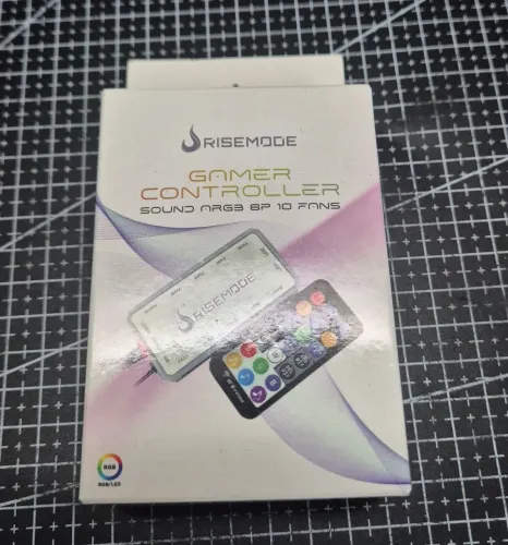 Controladora Rise Mode Sound Argb 10 fans branca