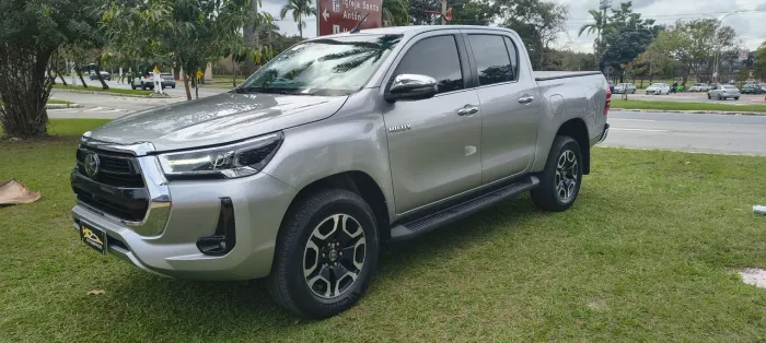 Toyota Hilux CD SRX 4X4 2.8 TDI 16V Diesel Aut. 2023