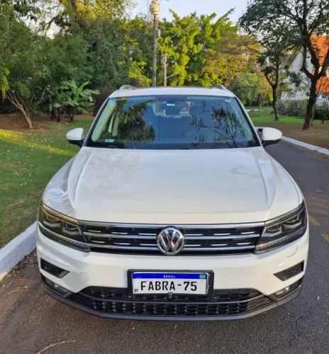 Volkswagen Tiguan Allspac Comf 250 TSI 1.4 Flex 2018