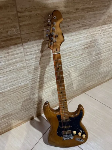 Guitarra Strinberg