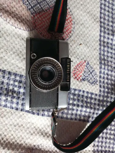 Câmera Olympus Pen