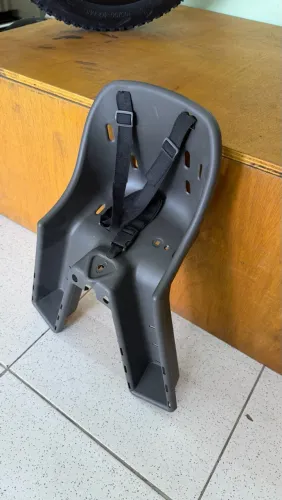 Cadeirinha de bicicleta infantil