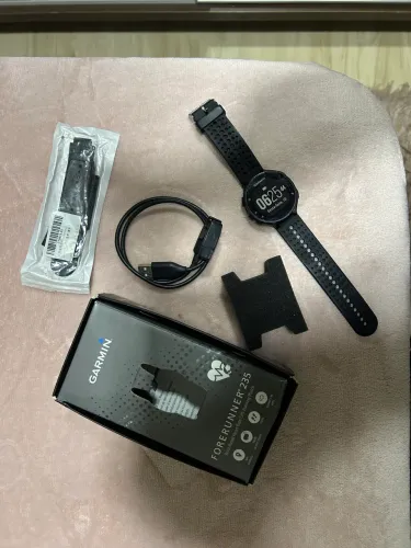 Relógio Garmin 235