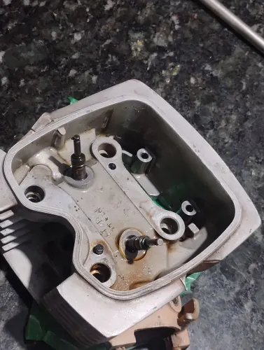 Vendo cabeçote 150 trincando, leia a baixo!