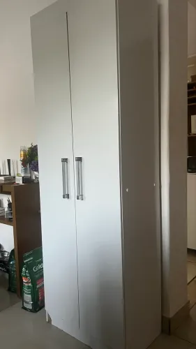 ARMARIO 1.80 EM BOAS CONDIÇÕES