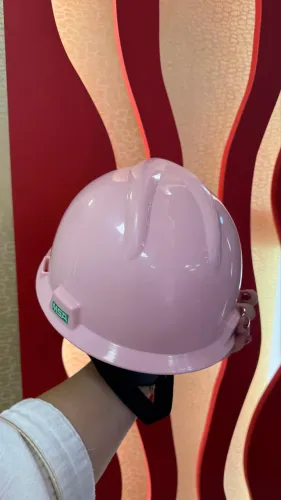 Capacete de segurança MSA com carneira catraca e jugular rosa claro novo!!!