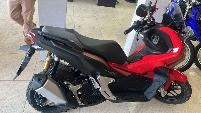 ADV 150 2024 apenas 1180km