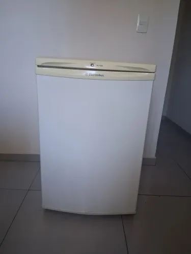 Frigobar Electrolux 135 L