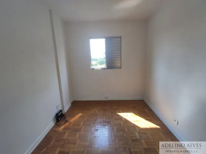Vendo Studio no Planalto Paulista, próximo Av. Indianópolis