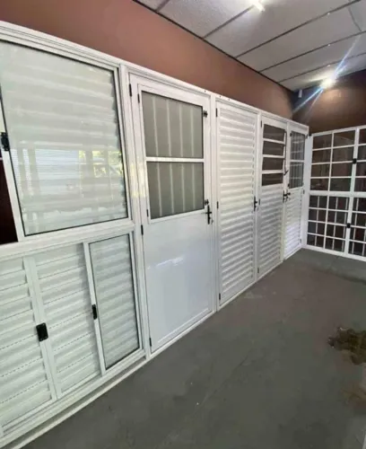 PORTAS E JANELAS DE ALUMÍNIO - BRANCO - A PARTIR DE R$90