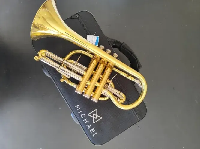 Trompete Cornet Sib Michael laqueado Usado em até 12x Sem juros no Cartão