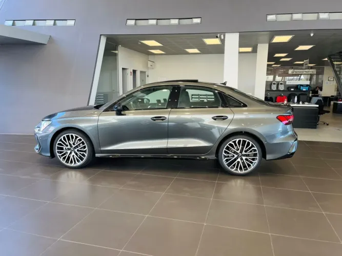 Audi A3 Sedan Performance 2.0 TFSI S-tronic 2026