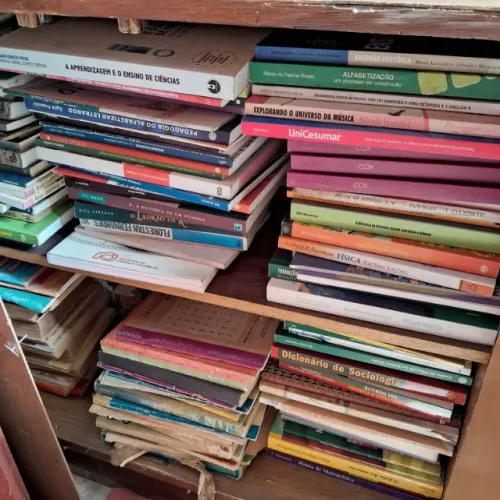 [DOAÇÃO] Doação de 20 Livros pedagógicos de tamanhos diversos - [LEIA DE DESCRIÇÃO]