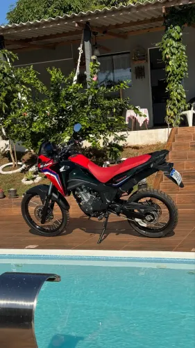 Vendooo ! Zero detalhes muito nova