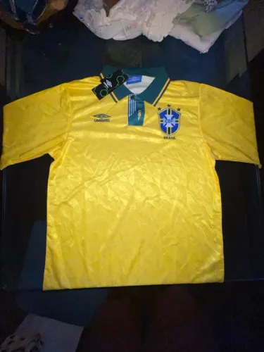 camisa do Brasil retrô