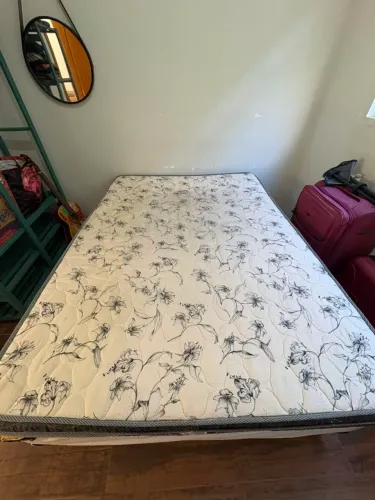 Colchão de casal Ortobom + cama box