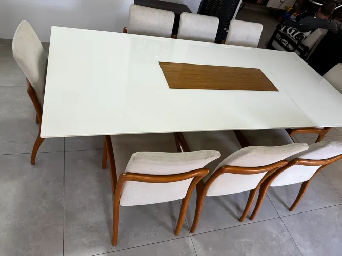 Mesa de jantar clássica 8 cadeiras reforçadas altíssimo padrão