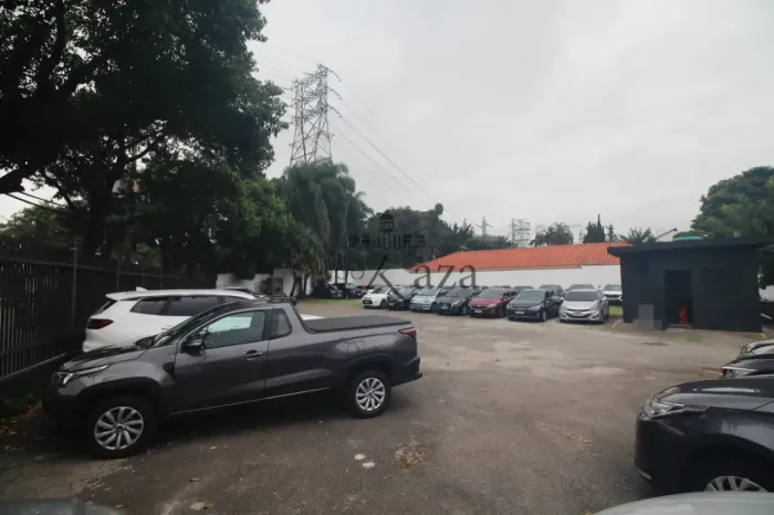 Terreno - Alto de Pinheiros - 1.088m².