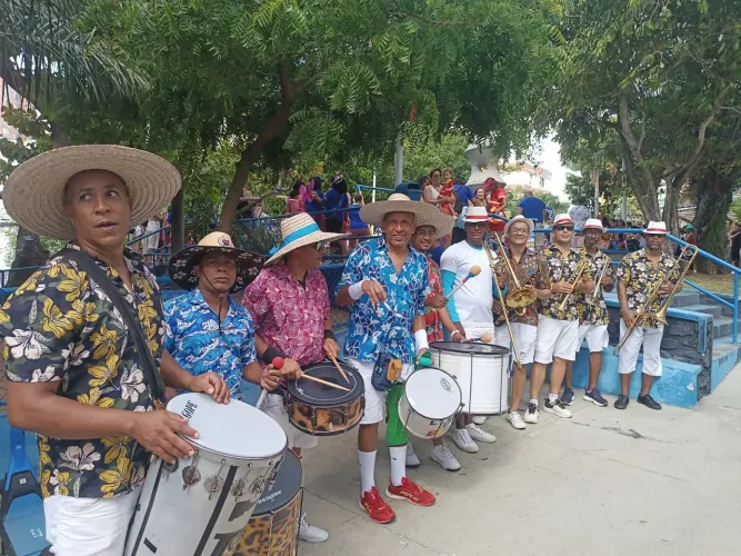 Banda fanfarra Charanga  