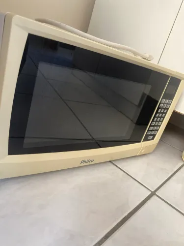 Microondas com defeito pequeno 