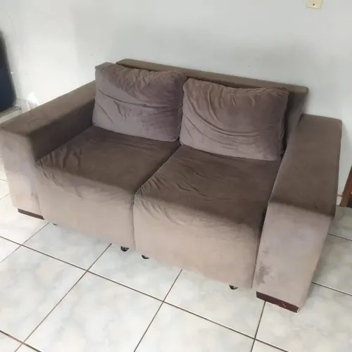 Sofá retrátil cinza manufaturado - segunda mão