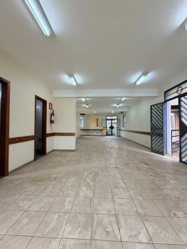 Ambiente comercial com 380m² para empresas, clínicas e grandes operações