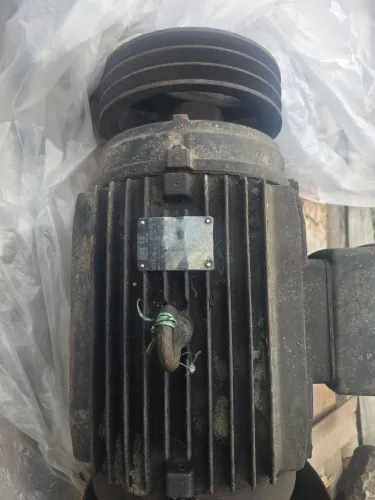 Motor elétrico 25cv 4 polos 220/380v