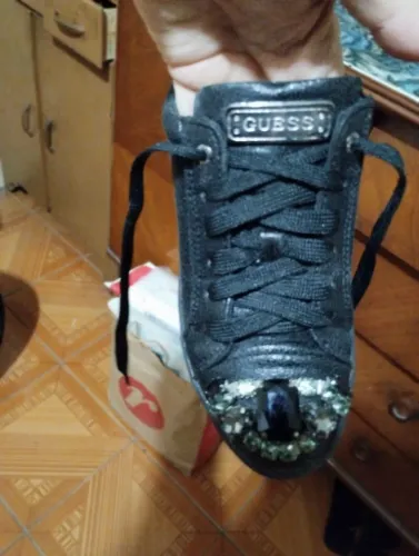 Tênis Preto Original Com Pedrarias Marca Guess - Usado, Importado 