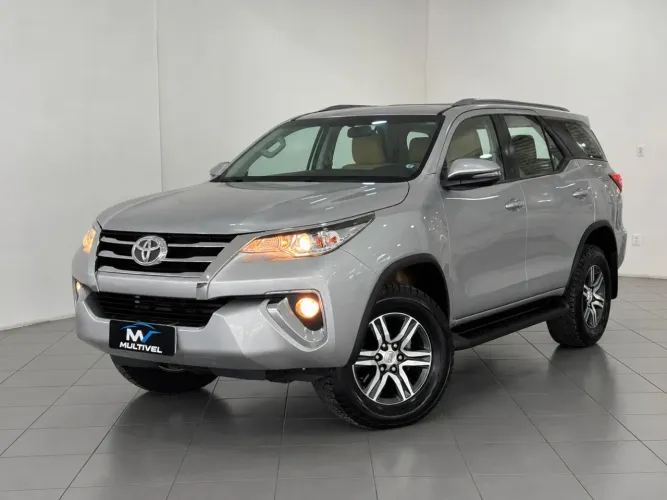 Toyota Hilux SW4 2.7 16V 2019
