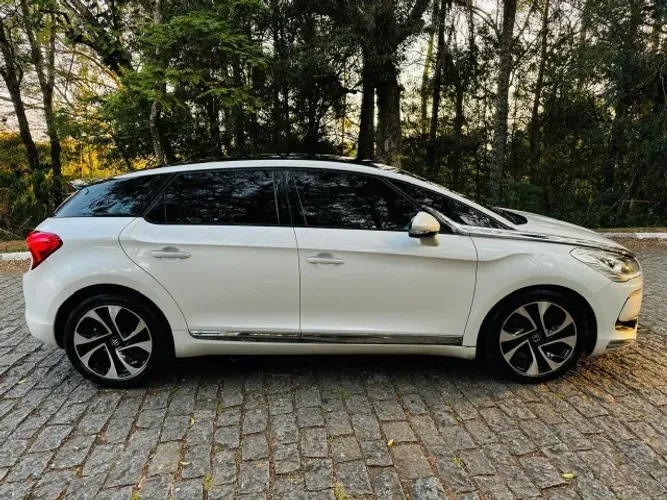 Citroen DS5 1.6 Turbo 16V 5P Aut. 2014