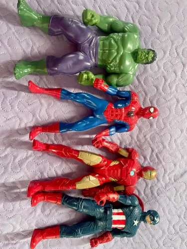 Bonecos super heróis