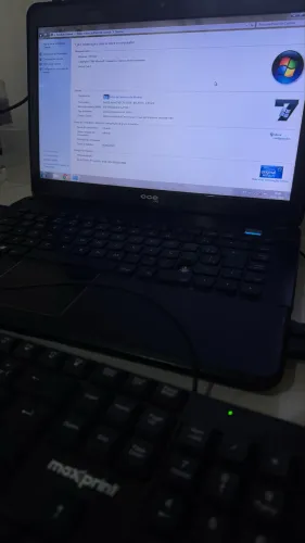 Notebook  - acompanha teclado e mouse