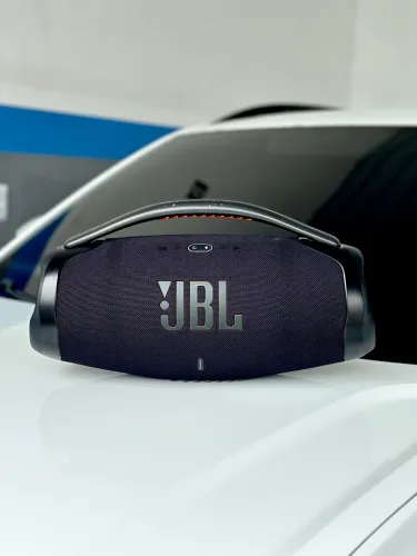 JBL Boombox 3 preta