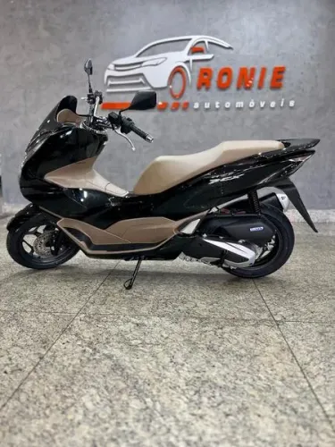 HONDA PCX DELUXE 2026