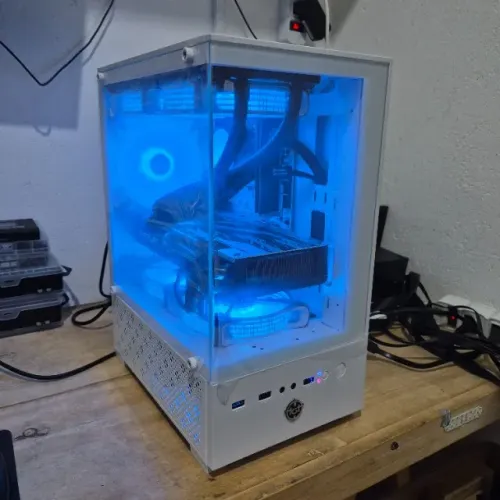 PC GAMER I5 10400, RX 580 8GB 2304SP, 16GB RAM, SSD 240GB