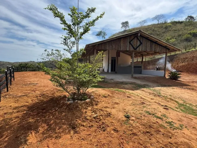 Lindo sítio córrego do ouro 