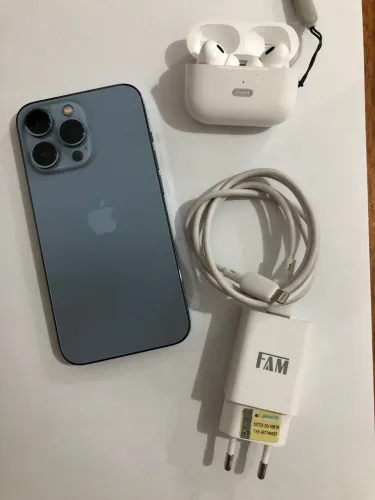 iPhone 13 Pro - 256 Gb -  com Procedência