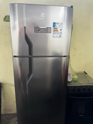 Geladeira Electrolux 310l duplex 220w