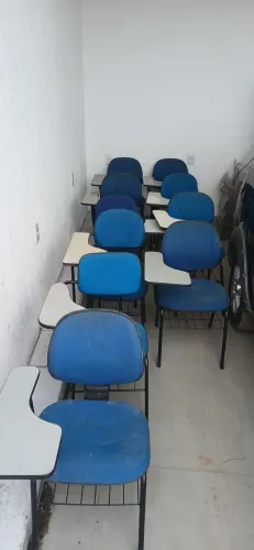 Cadeiras estofada para loja e curso