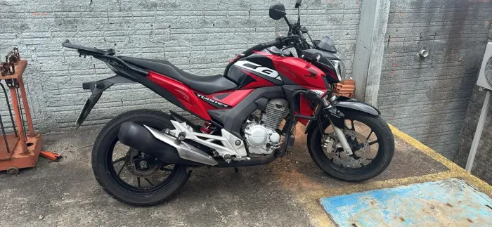 CB TWISTER 
