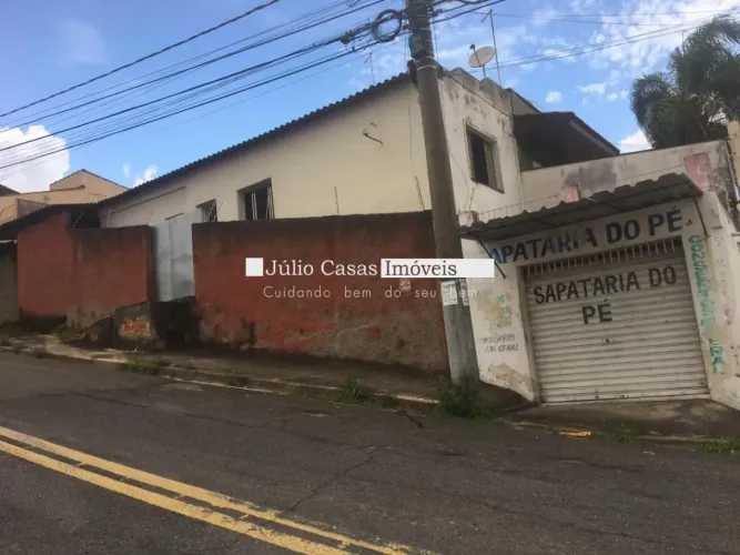 Casa à Venda na Vila Carvalho