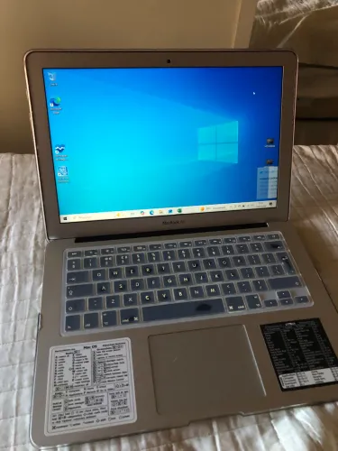 MacBook Air 13 polegadas com Windows ndows e MacOS instalado