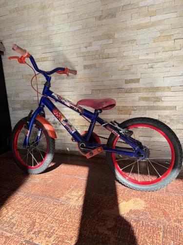 Bicicleta infantil até 7 anos