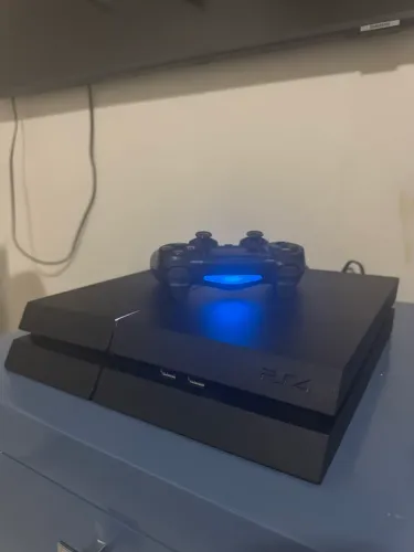 Ps4 semi novo